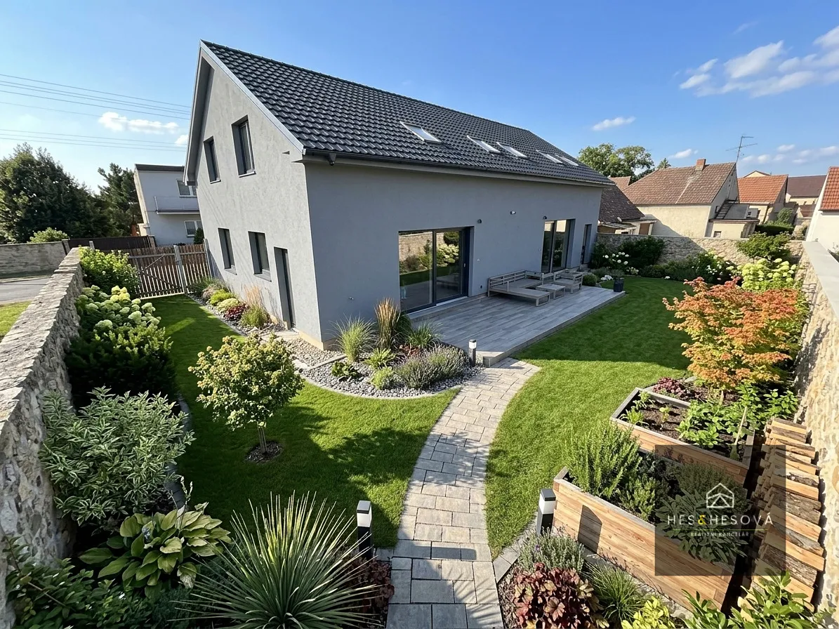 Prodej rodinného domu 146 m², pozemek 70 m²